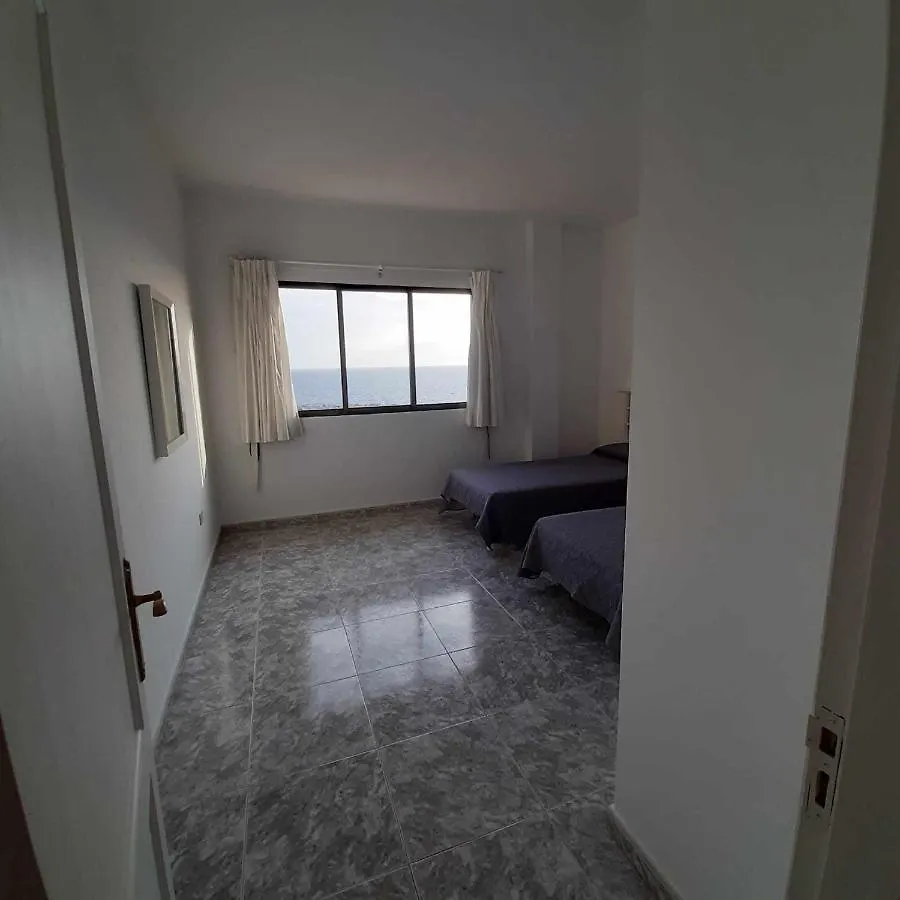 VV 120 en primera línea de mar Apartamento La Restinga 0*,  España